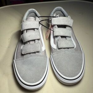 Vans Old Skool V suede Grey drizzle Velcro straps Size 3.5 men/size 5 women
